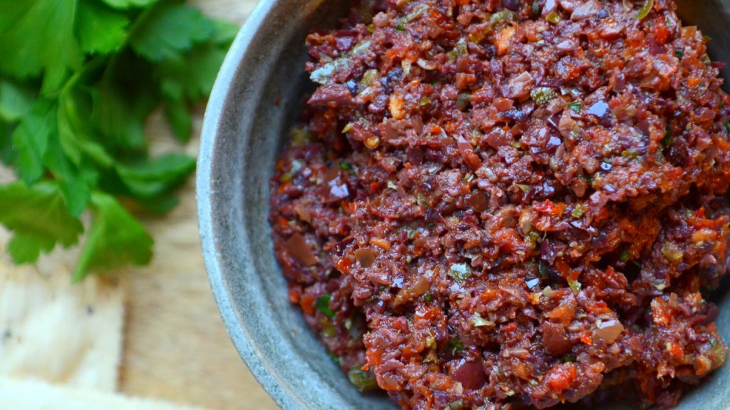 tapenade con aceitunas y tomate seco
