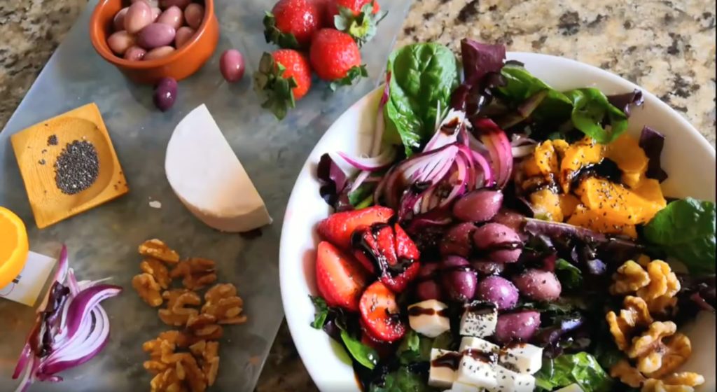 ensalada con aceitunas kalamata