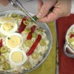 hacer ensaladilla casera